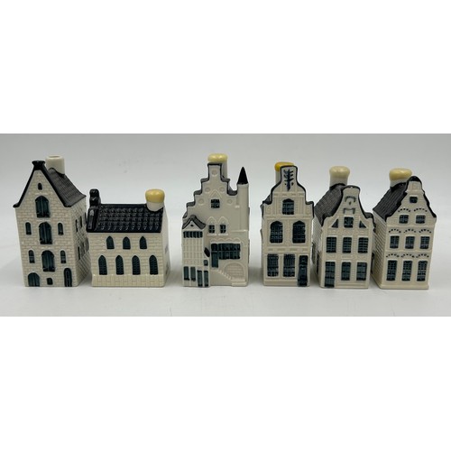 379 - A collection of Blue Delft cottages made exclusively by KLM by Bols Amsterdam, bols genever 35ml, al... 