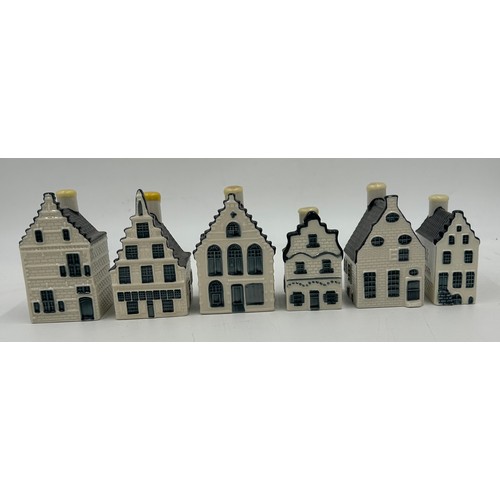 379 - A collection of Blue Delft cottages made exclusively by KLM by Bols Amsterdam, bols genever 35ml, al... 