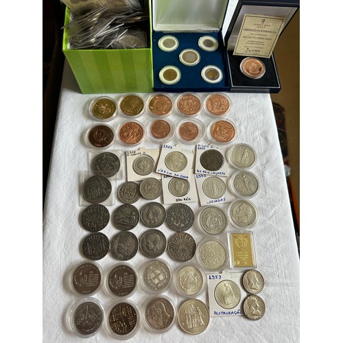 804 - European and World replica/original coins to include 5 x  Spanish silver peseta coins including 1821... 