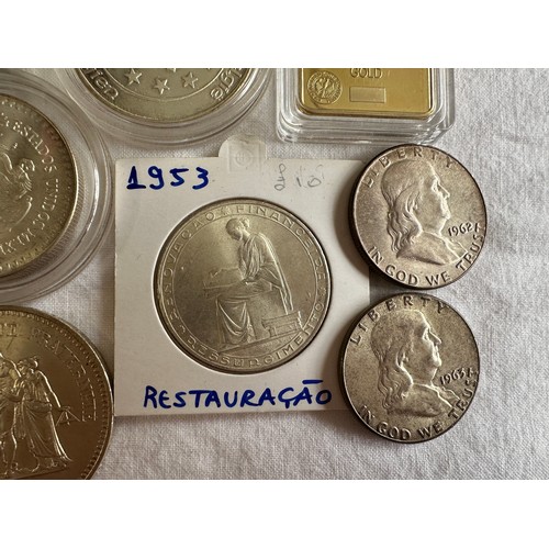 804 - European and World replica/original coins to include 5 x  Spanish silver peseta coins including 1821... 