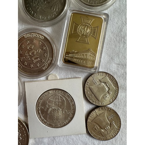 804 - European and World replica/original coins to include 5 x  Spanish silver peseta coins including 1821... 