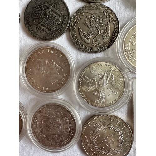 804 - European and World replica/original coins to include 5 x  Spanish silver peseta coins including 1821... 