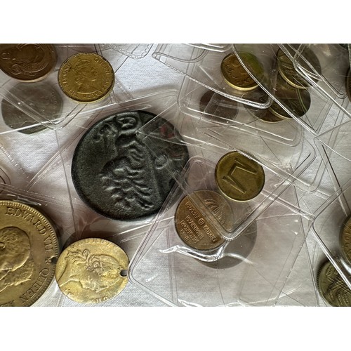 804 - European and World replica/original coins to include 5 x  Spanish silver peseta coins including 1821... 