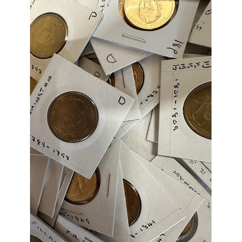 805 - A collection of cupro-nickel one dollar American Presidential coins to include Abraham Lincoln, Mart... 