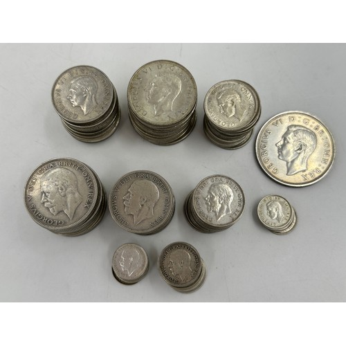 811 - British coins 1922-1947: George V: 12 x half crowns, 10 x florins, 13 x shillings, 12 x sixpences,  ... 