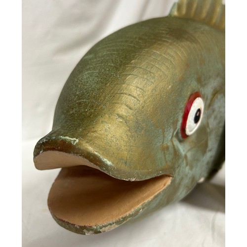 1371 - A large painted carved wooden fish 98cm long.

Please be aware the fish is heavy and will not qualif... 