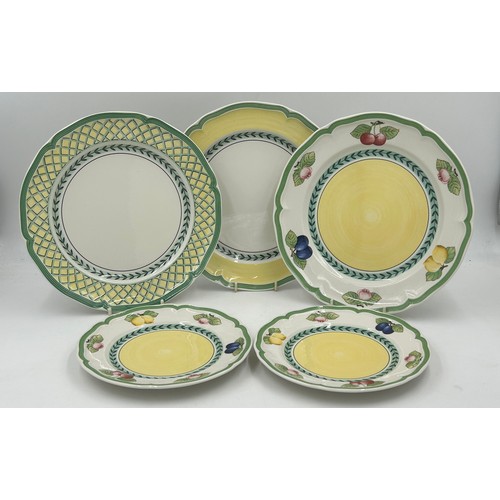 365 - A selection of Villeroy & Boch ceramics to include Nazare: 3 x dinner plates, 4 x side plates, 4 x b... 