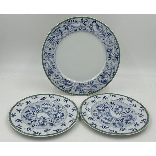 365 - A selection of Villeroy & Boch ceramics to include Nazare: 3 x dinner plates, 4 x side plates, 4 x b... 