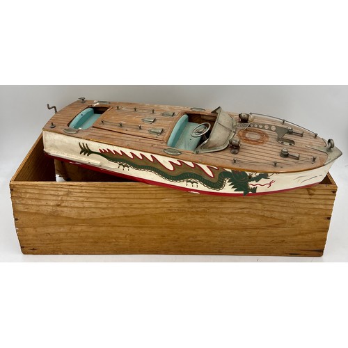 1296 - Vintage motor boat. 44cm l.