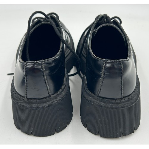 957 - Designer Balenciaga Tractor lace up Derby shoes EU36, with round toe and leather Logo embossed at fr... 