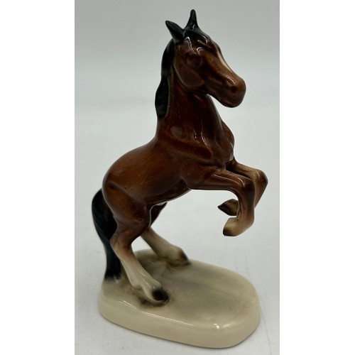 312 - Collection of 6 x Beswick Horses to include an grey arab 20cm, shire horse 23cm, hackney pony, pranc... 