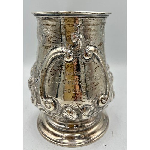 906 - Victorian silver tankard, London 1863, maker Robert Harper. Height 13cm. Weight 329gm.