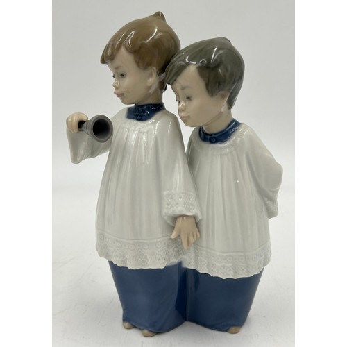 314 - Ten Nao figurines by Lladro to include: 419 Flowers from my Garden, 02001691 My Dearest Girl, 0236 C... 