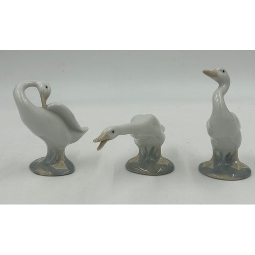 324 - A collection of Lladro : 2 x  Prayerful moment 5500, Time To Sew 5501, Meditation 5502, plus 3 x gee... 