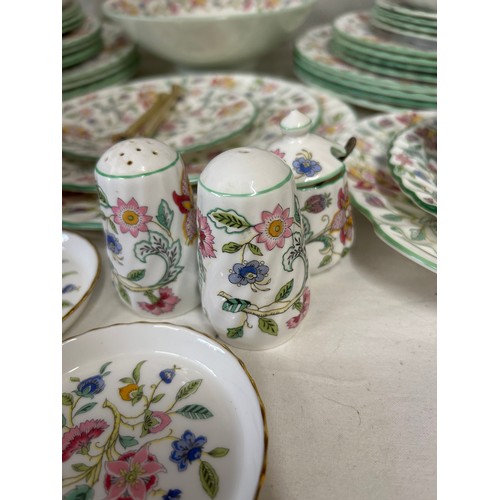 325 - Minton ‘Haddon Hall’ pattern part table service: 8 x dinner plates 27cm , 8 x salad plates 20.5cm, 8... 