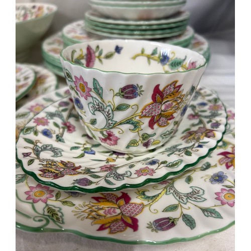 325 - Minton ‘Haddon Hall’ pattern part table service: 8 x dinner plates 27cm , 8 x salad plates 20.5cm, 8... 