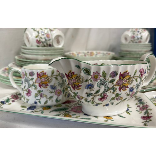 325 - Minton ‘Haddon Hall’ pattern part table service: 8 x dinner plates 27cm , 8 x salad plates 20.5cm, 8... 