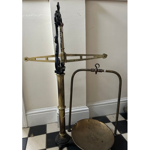 1075 - Avery balance beam scales with brass plate incomplete height 96cm.