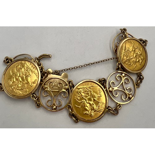 846 - Three Edwardian 1904 full sovereigns made into a bracelet with 9 carat gold. Total weight 41gm.