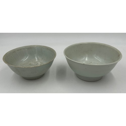 1056 - Chinese Tek Sing Cargo, 4 x saucers 15cm diameter and 2 x plain bowls 16cm diameter.