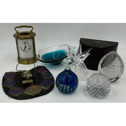 1349 - A mixture of items to include 3 x glass paperweights, bullicante, Wedgwood and blue, a Lisden Ware c... 