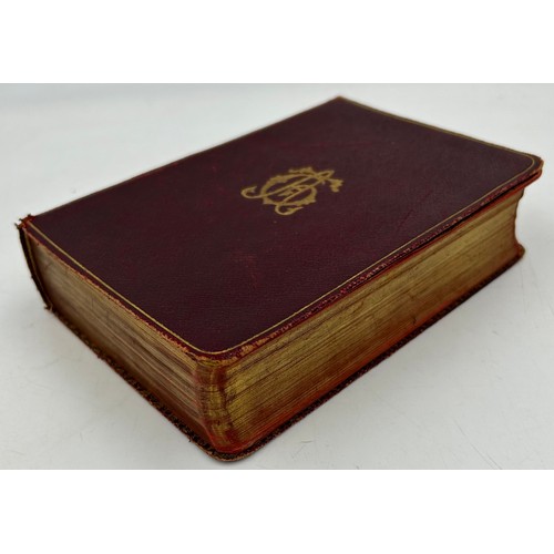 1162 - Complete works of Alfred Lord Tennyson 1917 Macmillan & Co Ltd leather bound along with a 1913 Autog... 