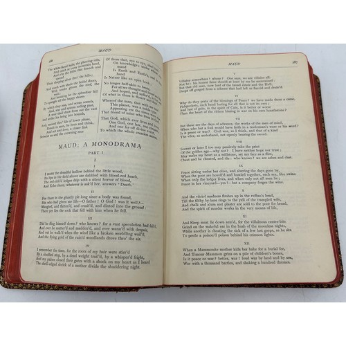 1162 - Complete works of Alfred Lord Tennyson 1917 Macmillan & Co Ltd leather bound along with a 1913 Autog... 