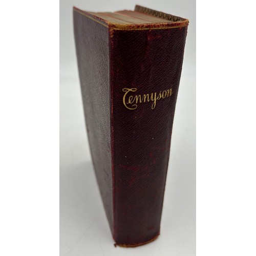 1162 - Complete works of Alfred Lord Tennyson 1917 Macmillan & Co Ltd leather bound along with a 1913 Autog... 