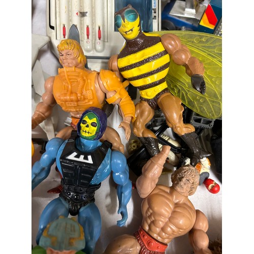 1322 - A quantity of toys to include Mattel He-Man Masters of the Universe figures- Leech, Grizzler, Skelet... 