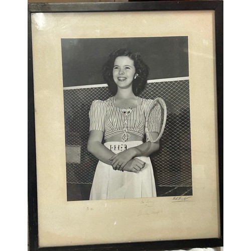 992 - Shirley Temple signature (1928-2014) American actress. 
A framed photograph of a teenage Shirley Tem... 