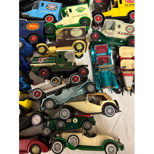 1328 - A large collection of model vehicles to include 9 Solido, 26 Efsi, 20 Corgi Juniors, approx 100 Matc... 