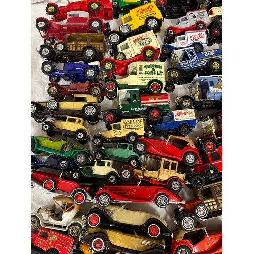 1328 - A large collection of model vehicles to include 9 Solido, 26 Efsi, 20 Corgi Juniors, approx 100 Matc... 