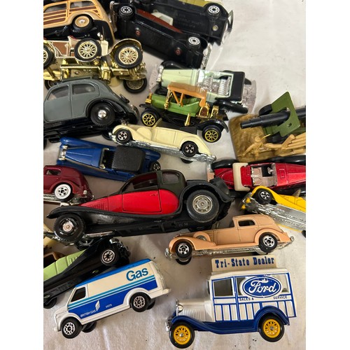 1328 - A large collection of model vehicles to include 9 Solido, 26 Efsi, 20 Corgi Juniors, approx 100 Matc... 