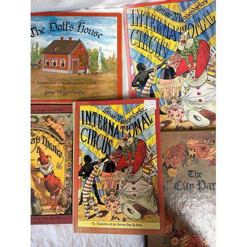 1163 - A quantity of pop up books, mid - late 20thC to include : 7 x Robert Sabuda, 3 x Jan Pienkowski 4 x ... 