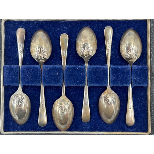 935 - A boxed set of hallmarked silver coffee spoons Sheffield 1955 Harrison Brothers & Howson (Henry Harr... 