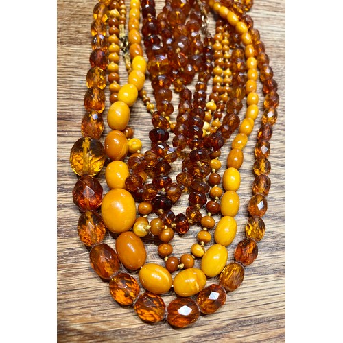 582 - Six strings of vintage amber beads.
Butterscotch necklace 31gms.