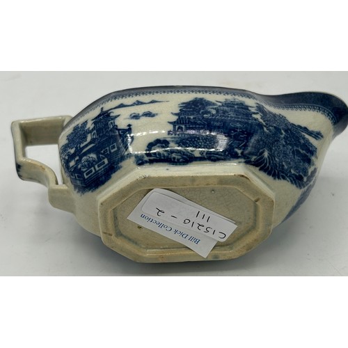 173 - A group of late 18th century and early 19th century blue and white transfer-printed sauce boats, c. ... 