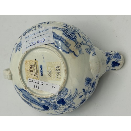 173 - A group of late 18th century and early 19th century blue and white transfer-printed sauce boats, c. ... 