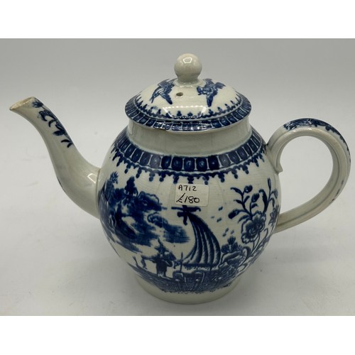 176 - A group of early 19th century blue and white transfer-printed pearlware pieces, c. 1800-10. To inclu... 