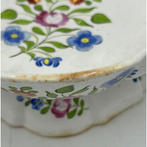 179 - A group of early 19th century Spode transfer-printed and painted wares, c. 1820. It include a floral... 