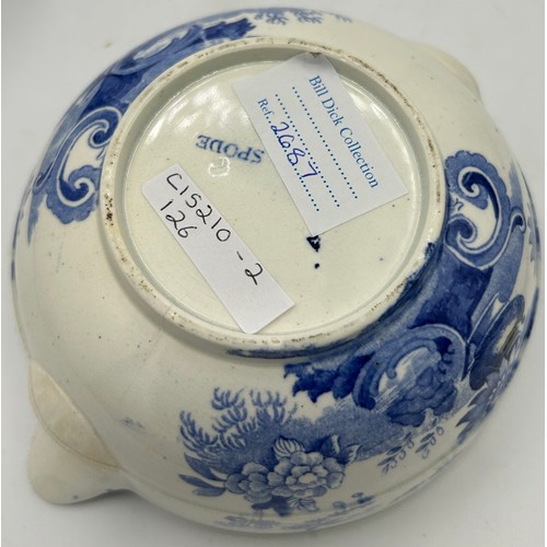 187 - A group of early 19th century blue and white transfer-printed wares, c. 1800-10. To include: a Spode... 