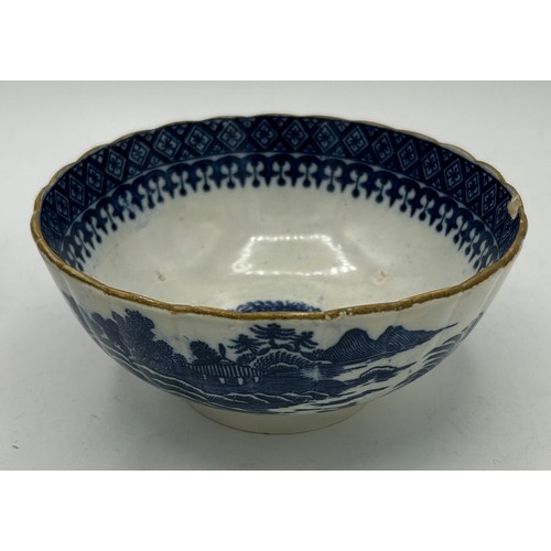 189 - A group of early 19th century blue and white transfer-printed waste bowls, c. 1800-10. To include: O... 