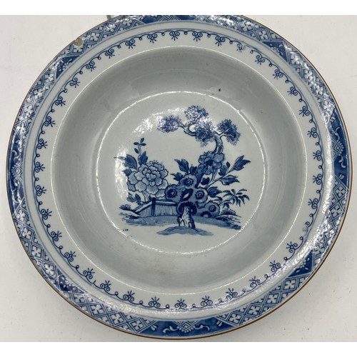 192 - A group of early 19th century blue and white transfer-printed and hand-painted Spode wares, either i... 