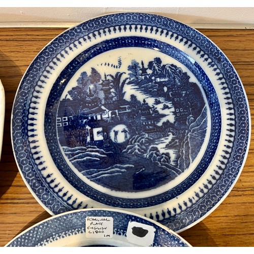 197 - A group of early 19th century blue and white transfer-printed wares, c. 1800-10. To include: a suppe... 