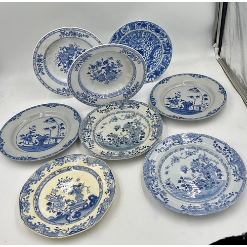 199 - A group of early 19th century blue and white transfer-printed plates, some Spode, as Chinese replace... 