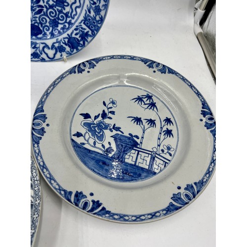 199 - A group of early 19th century blue and white transfer-printed plates, some Spode, as Chinese replace... 