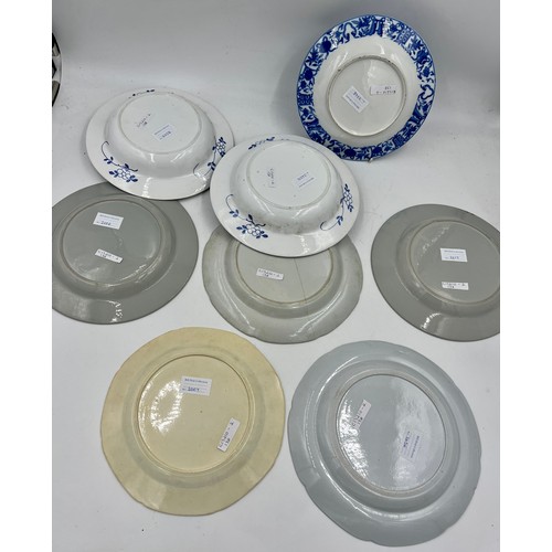 199 - A group of early 19th century blue and white transfer-printed plates, some Spode, as Chinese replace... 