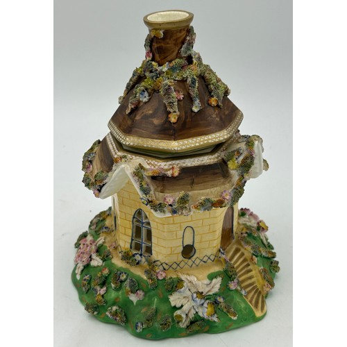 205 - A group of early 19th century Spode wares, c. 1820. To include an incense burner modelled as a cotta... 