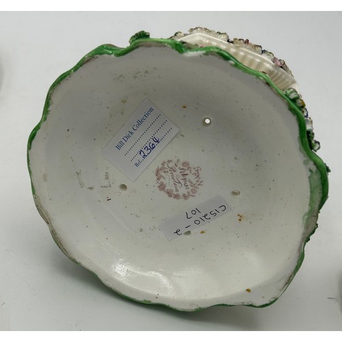 205 - A group of early 19th century Spode wares, c. 1820. To include an incense burner modelled as a cotta... 