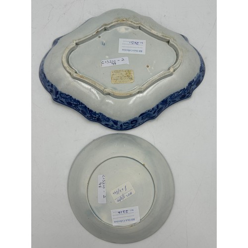 208 - A group of early 19th century blue and white transfer-printed Spode wares, c. 1800-20. To include: F... 